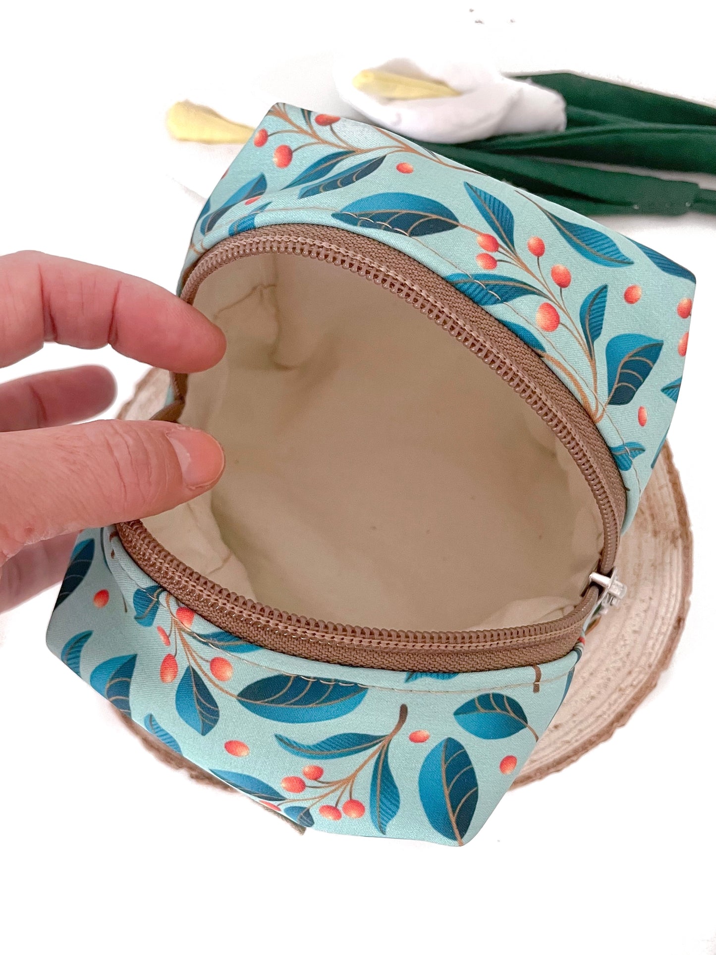 ASTUCCIO CUBO BACCHE