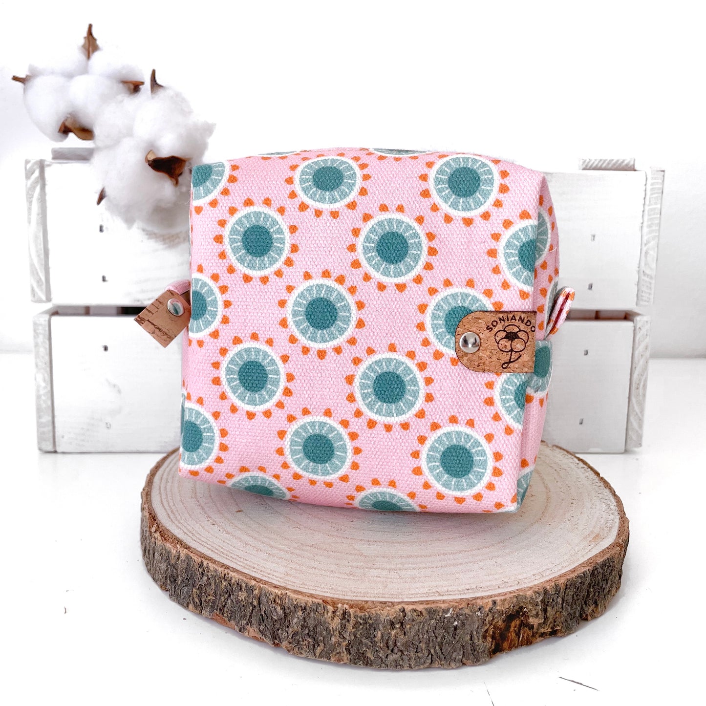 ASTUCCIO POCKET ROUND