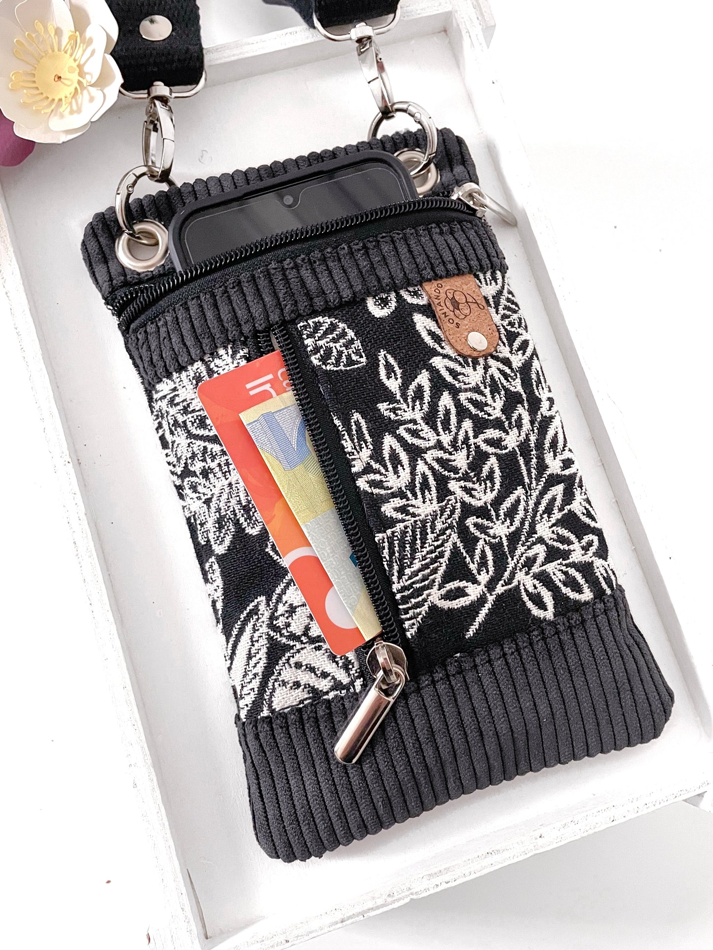 BORSA PORTA CELLULARE NERA FANTASIA