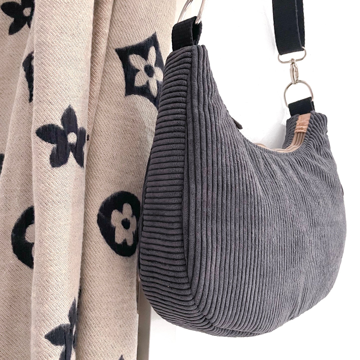 BORSA MEZZALUNA ANTRACITE